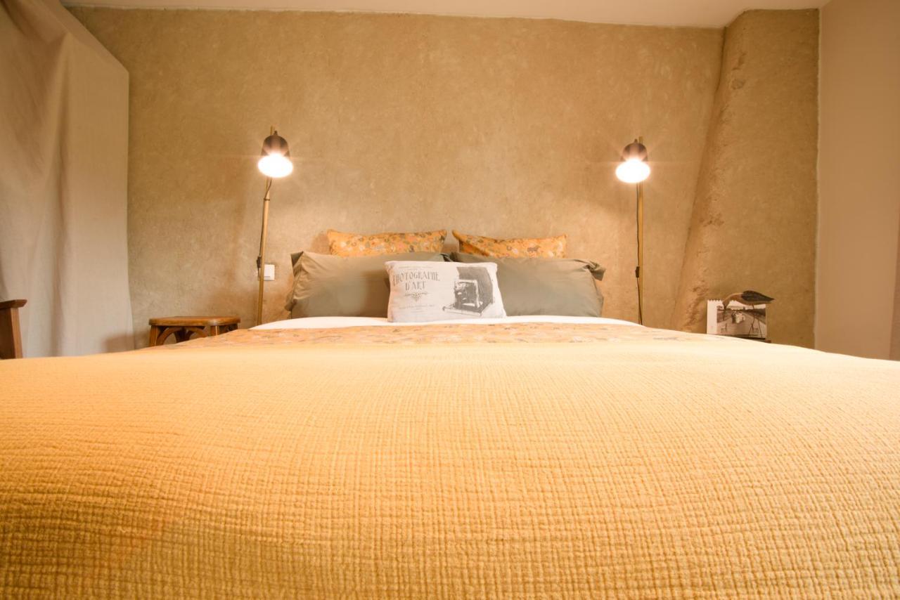 Bed and Breakfast La Belle Lurette Брессюір Екстер'єр фото